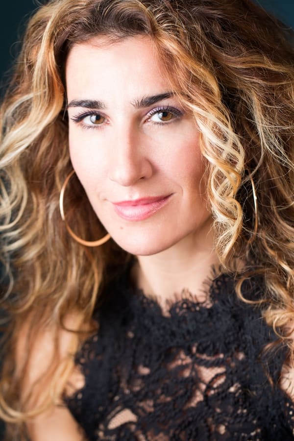 Vanessa Calderón profile image