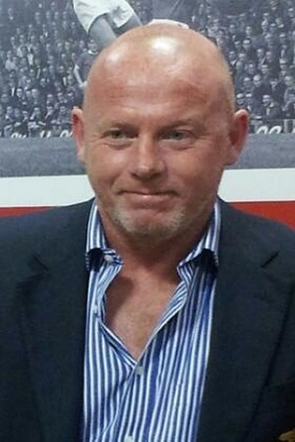 Perry Groves profile image
