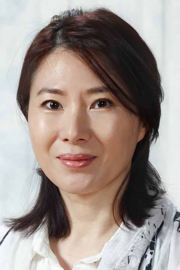 Hwang Young-hee profile image