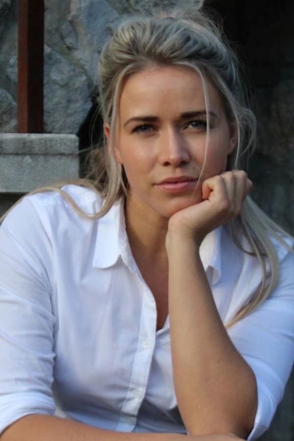 Laura Nicole Tott profile image