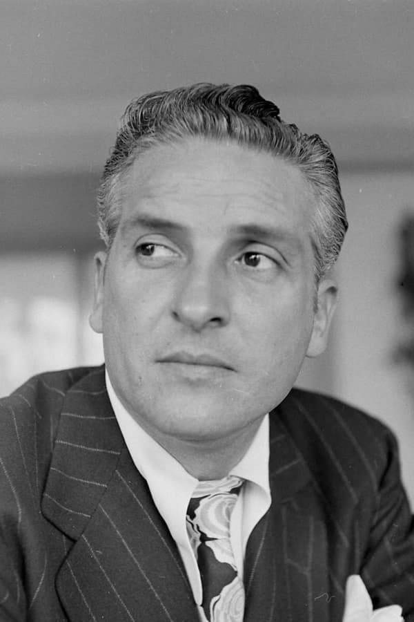 Arturo de Córdova profile image