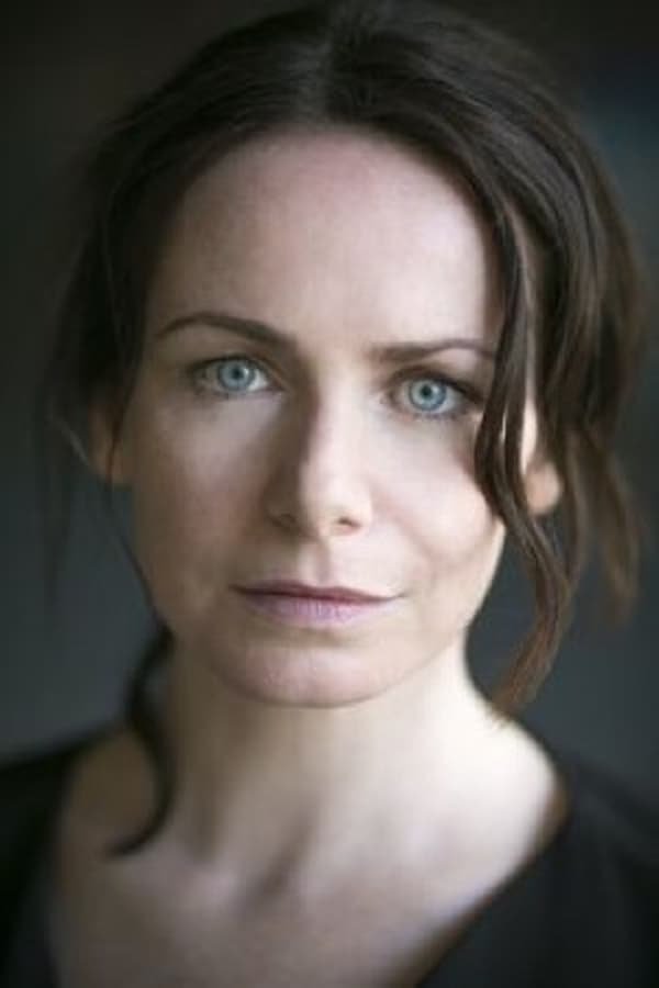 Clare Calbraith profile image