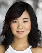Samantha Wan as Zoe Chow