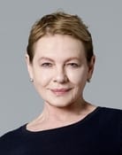 Dianne Wiest as Miriam McLusky