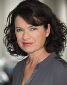 Heather Langenkamp as Dr. Georgina Stanton