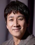 Lee Sun-kyun as Park Dong-hoon